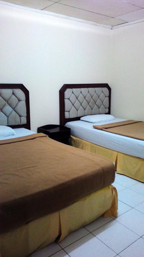 Serayu Hotel Timika Buitenkant foto