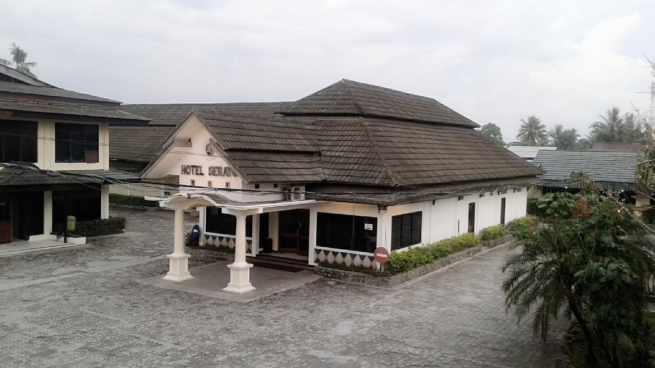 Serayu Hotel Timika Buitenkant foto