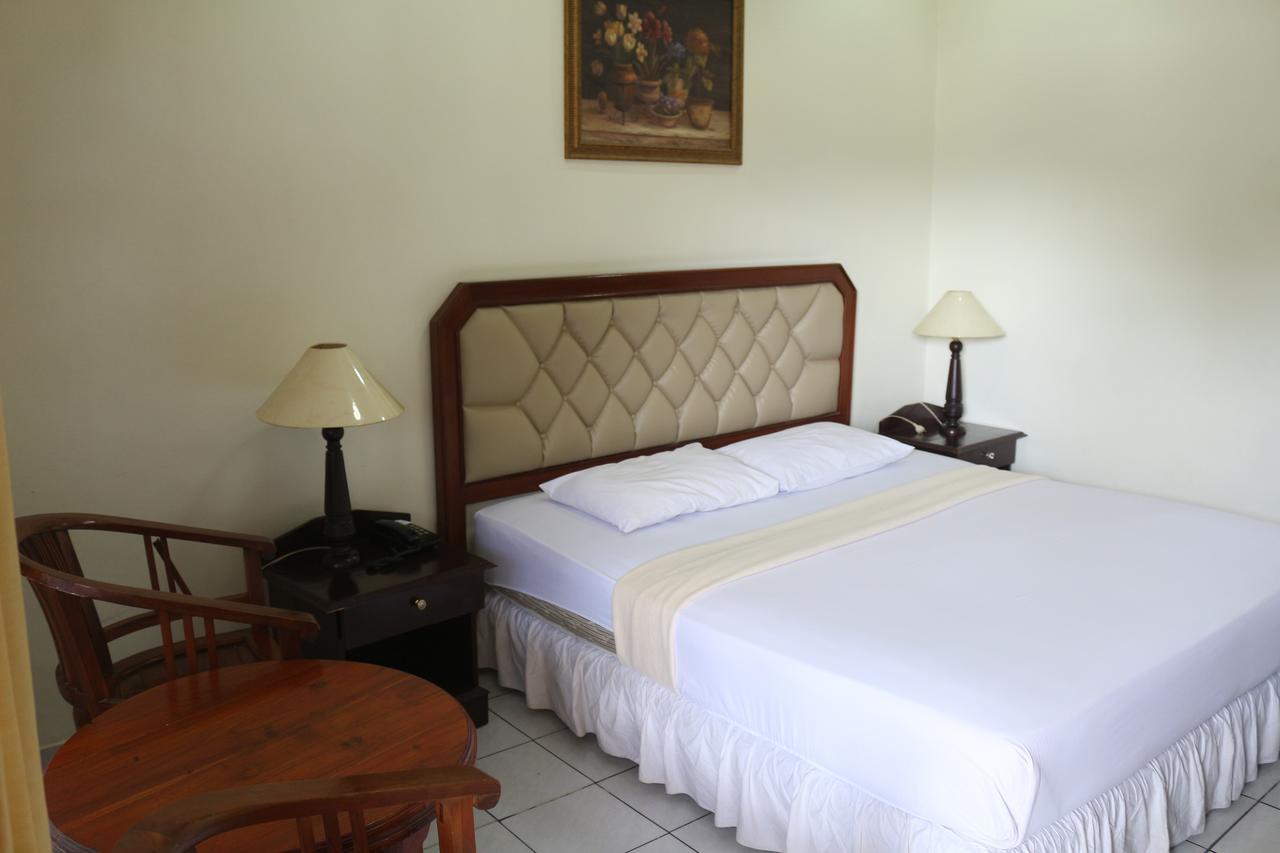 Serayu Hotel Timika Buitenkant foto