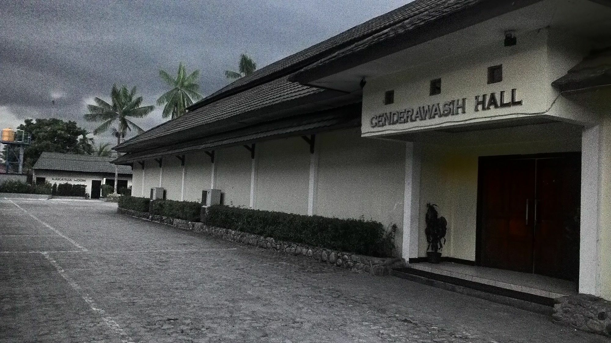 Serayu Hotel Timika Buitenkant foto